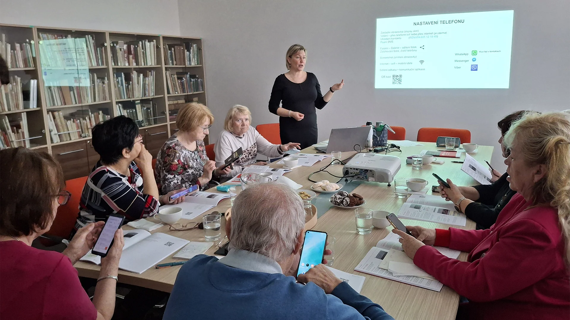 Dobrovolnictví, které spojuje generace. Poznejte Regionální knihovnu Karviná